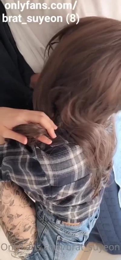 청바지에 체크남방 얼공 브랫 수연