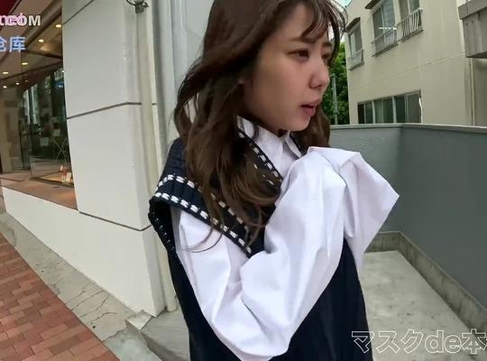 FC2PPV-3283828 - 인터넷 유명 연예인의 격렬한 오르가즘 경련 중에 전신 노출