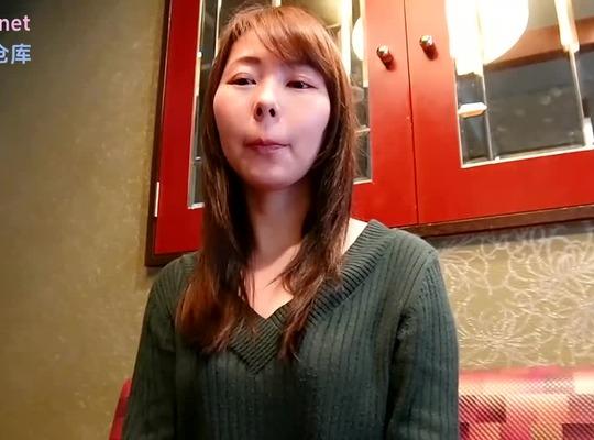 FC2PPV-4756795 진짜 스타가 위액을 삼키고 목구멍을 삽입하고 왕가슴이 흔들리면서 격렬하게 질내 사정합니다