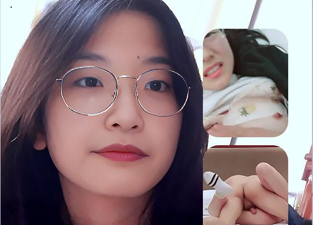 천진도시건설대학교 안경 쓴 여학생 류리쥐안(Liu Lijuan)이 사교적인 남자친구와 성관계를 갖고 있다.