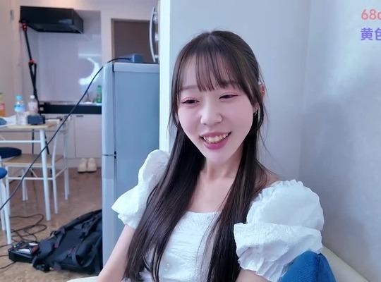 FC2PPV-4964469 순수한 소녀가 삼촌에게 격렬하게 총격을 받고 그의 종마에서 질내 사정됩니다.