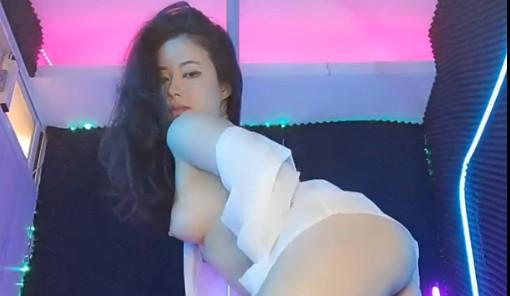 강아지 동생을 유혹하는 KTV 폴댄스