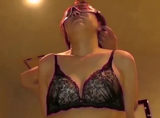 FC2PPV-4938613 중년 여성의 전신 섹시 뒤틀린 음모