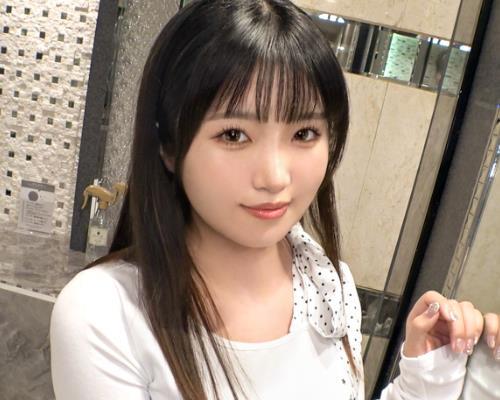 해병 파괴 SIRO-5719 연상을 좋아하는 오마세 소녀.포르노 영화관에서 아저씨에 둘러싸여 흥분해 버린다.오마 ● 만지면 이쿳, 허리를 흔들면 이쿳, 이제 뭘 해