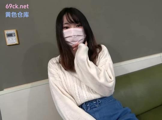 FC2PPV-3177014 처음으로 수줍어하는 미소녀