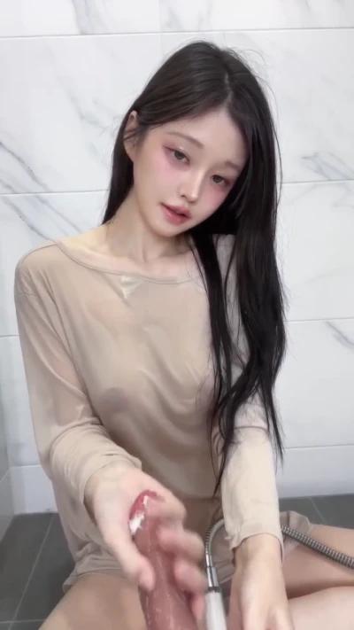 아이돌 스러운 모르은꼴 딜도샤워