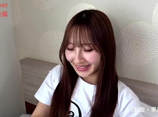 FC2PPV-4972235 인터넷 연예인 애인이 사랑을 확인하기 위해 열정적으로 비밀리에 키스하고 먹고 사정합니다.