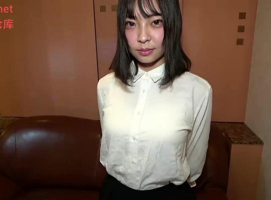 FC2PPV-3137050 톱 아이돌급 미인이 첫 방송에서 절정 경련을 일으킨다.