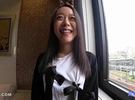 FC2PPV-4559632 음란하고 날씬한 미녀가 셀카를 찍고 함께 빠진다