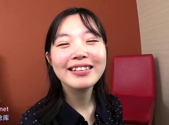 FC2PPV-4904762 지혜 소녀의 첫 맛의 거친 침투와 더블 물총 오르가즘